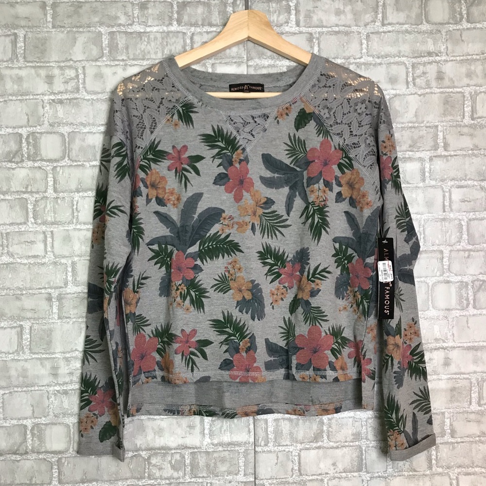 NWT Almost Famous High Low Sweatshirt Top Size M